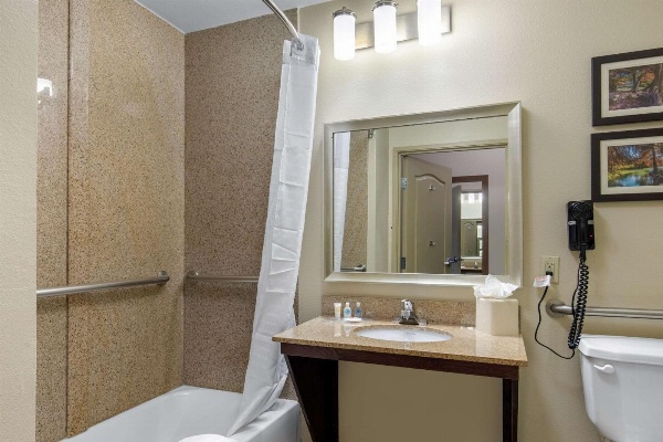 Comfort Inn & Suites Cedar Hill Duncanville image 16