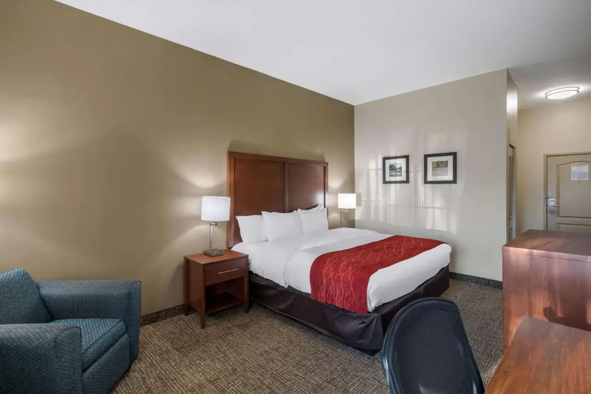 Comfort Inn & Suites Cedar Hill Duncanville 7