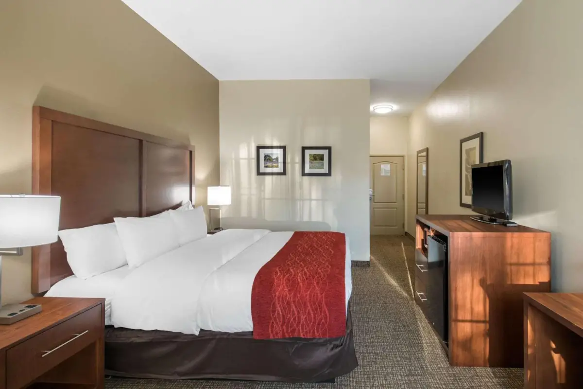 Comfort Inn & Suites Cedar Hill Duncanville 8